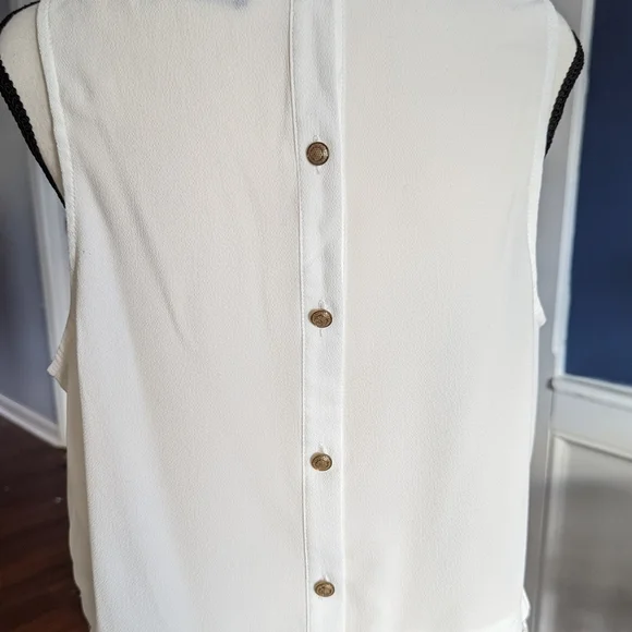 Astr Nordstrom Ivory Top with Floral Lace Bottom Size L - Picture 6 of 11